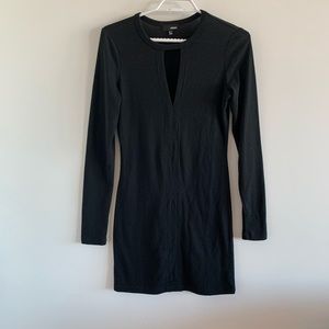 Wilfred Free Dress with cleavage cut out